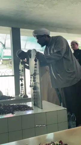 MasyaAllah Al Habib Abdul Qodir Bin Al Habib Munsib Ali Bin Abdul Qodir Bin Muhammad Bin Al Imam Ali Al Habsyi (Cucu dari Shohibul Maulid Simtudduror)🥹🤍 #solo #yahabibana #masyaallahtabarakkallah #fyp 