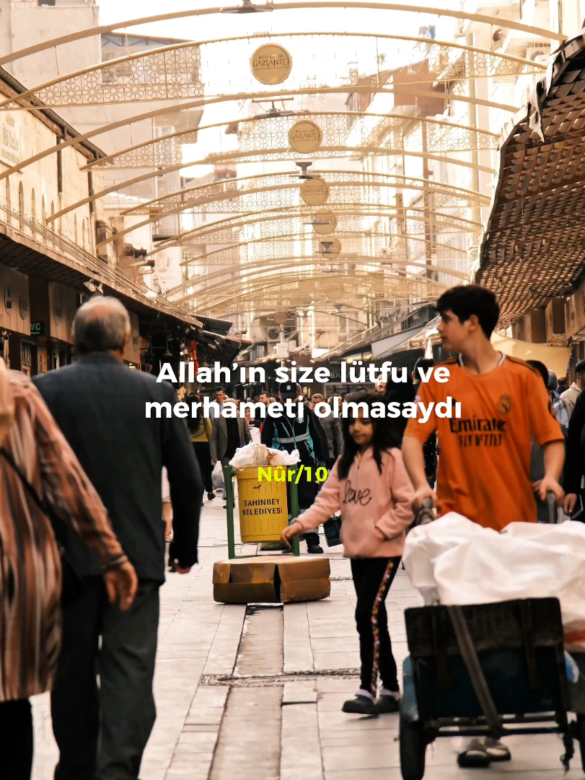 İffetli bir kadının namusuna leke sürmek, kimin tarafından ve ne maksatla yapılırsa yapılsın çok çirkin bir davranıştır ve ağır bir suçtur. Buna rağmen insanlar çeşitli zaaflar ve etkiler sebebiyle bu günahı da işleyebilmektedirler. Âyetler bir yandan suçu engelleyecek yaptırımlar getirirken diğer yandan bu günaha bulaşmış insanlara telâfi yollarını telkin etmektedir. Telâfi yollarının en önemlisi pişman olmak, bir daha yapmamaya azmetmek ve Allah’tan af dilemektir. Günahın büyüklüğü ne olursa olsun tövbe kapısı açıktır. Allah Teâlâ çokça affeden, tövbeleri hep kabul eden mânasında “tevvâb” adını hatırlatarak samimiyetle tövbe edenleri bağışlayacağını zımnen vaat etmektedir. Beni takip edebilir misin? #hakikat #kuran #meal #aciz #merhamet 