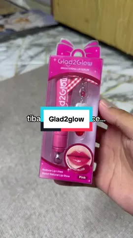#glad2glow 