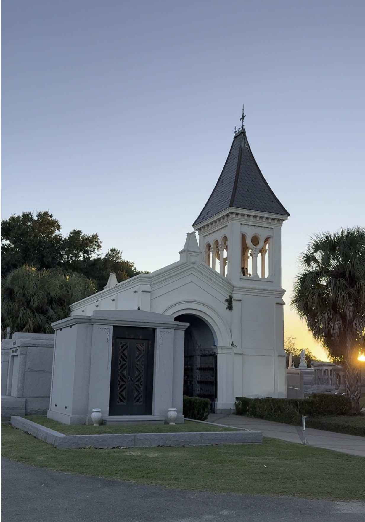 The Crossroads! Sunrise, sunset -limnal times are crossroads too. New Orleans Cemetrries are beautiful. #cemeteries #voodooqueenbloodymary #spirits #crossroads #viralphototrend