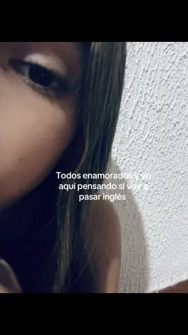 Inglés 😩#creatorsearchinsights #materias#contenido 