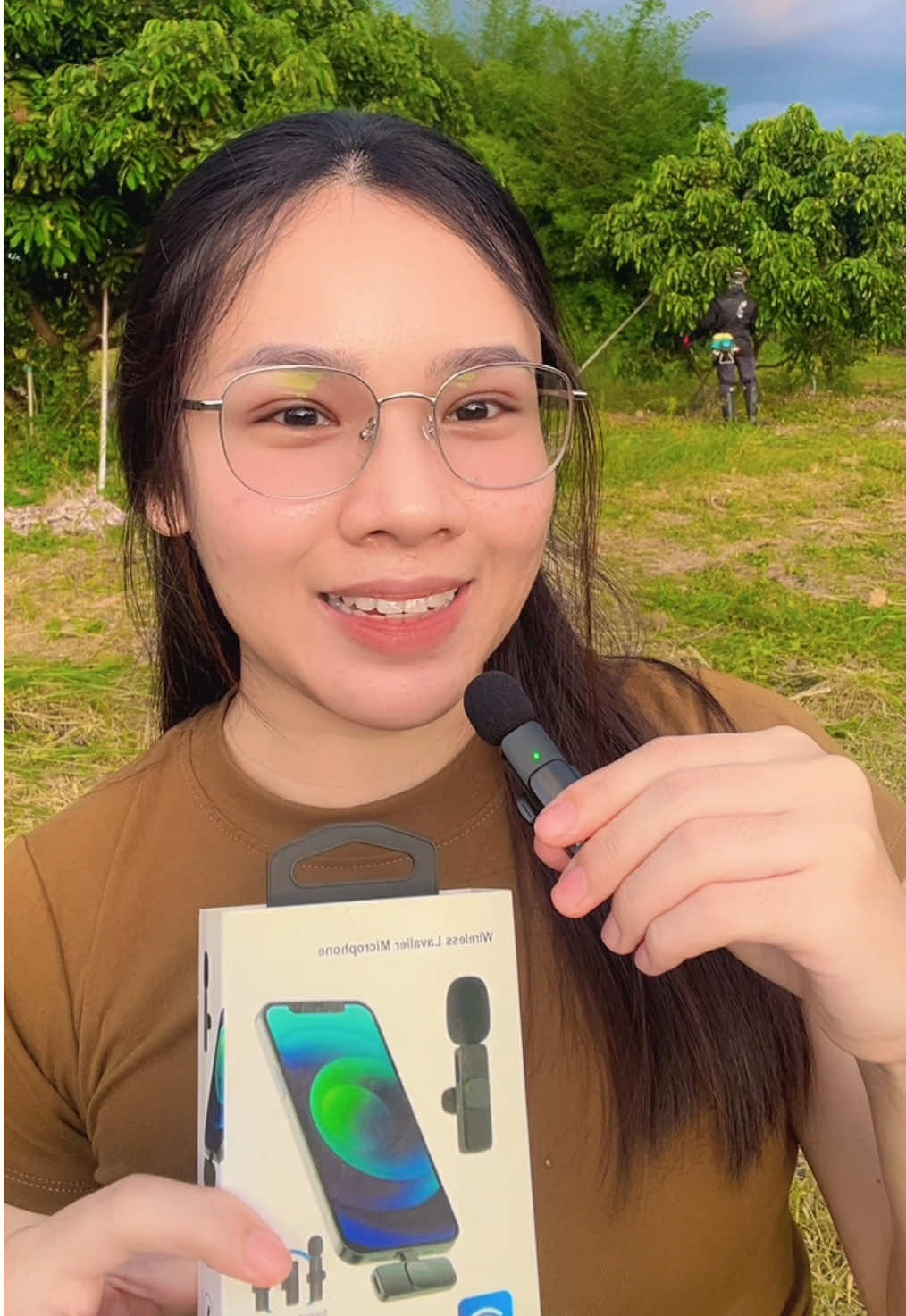 ไมค์ช่วยลดเสียงรบกวน ไมค์พากย์เสียงที่ตาลใช้ตัวแรกเริ่มต้นมือใหม่ ราคาไม่แรงตัดเสียงได้ดี 🎤🔊🎧👍✨ #ไมค์ตัดเสียงรบกวน #ไมค์ตัดเสียงไร้สาย #ไมโครโฟนไร้สาย #ไมค์พากย์เสียง #ไมค์ติดปกเสื้อ 