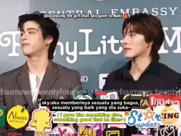 jadi penasaran kado apa yg sky ksi smpe ga dibolehin untuk dipke di dpn publik curiga kadonya cincin🤭#skynani #skywongravee #hirunkit_ #skynani #fyp 