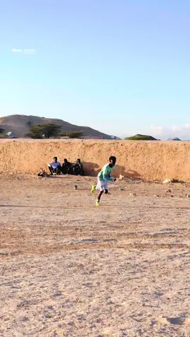 Tartanka Isdhexgalka dhalinyarada kooxaha heerka  3aad  Oomar fc (0) Onkod fc (o) @Maamuus Media Pro 