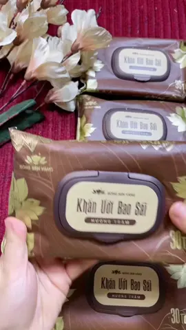 [COMBO 5 GÓI]Khăn ướt Bao Sái hương trầm Bông Sen Vàng, làm sạch các vật phẩm thờ cúng#Bongsenvang #khanuot #khangiayuot#khanuotlaubantho#khanuotbongsenvang 