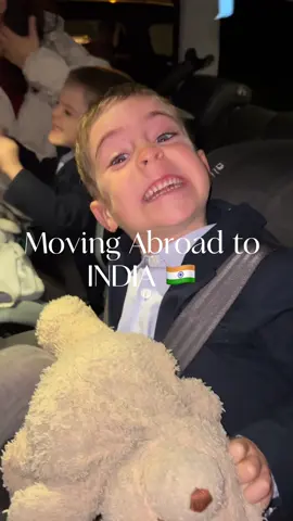 Move to India with us 🇮🇳 A week ago we packed up our suitcases and set off on our move to India. Next couple months will be an adventure for sure. FYI- I am the aupair  @Luiphi & Diddi #india #chennai #movingabroad #travelday 