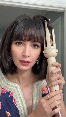 @PretiHom Curling iron ❤️ #curlyhair #curlingiron #fy 