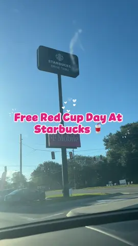 Free red cup day at Starbucks , did you get yours ? #fypシ #redcupday #starbucks #holidaydrinks 