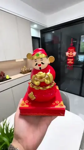 Tượng thần tài năng lượng mặt trời cao 14cm size đại. Trang trí taplo ô tô. Bàn làm việc. Quầy thu ngân… #phongthuychieutai #thantainangluongmattroi #tuongthantai #dotrangteixehoi #ruoclocphattai