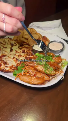 Especially on Game Day! 🏈 #BostonPizza #GameDay