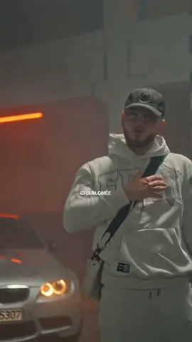 KIZLARIN KAFA GÜZEL  #lyrics #mix #batuflex  @batuflex @hamit benek @Akif 