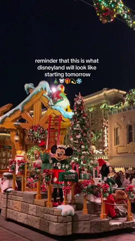 (assuming the rain has some mercy on us) the holidays are coming to Disneyland!! Truly the most wonderful time of year ❄️☃️ the Christmas Fantasy Parade is almost here 🎄🎁#creatorsearchinsights #disneyland #disneylandchristmas #disneychristmas #disneylandcalifornia @Disney Parks @Disney @Disney Studios 