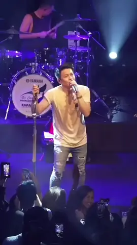 harapan untuk bisa kembali ke dunia untuk memperbaiki diri, namun sadar bahwa hal itu mustahil karena semua sudah terlambat setelah meninggalkan dunia.  #arielnoah #sahabatnoah 