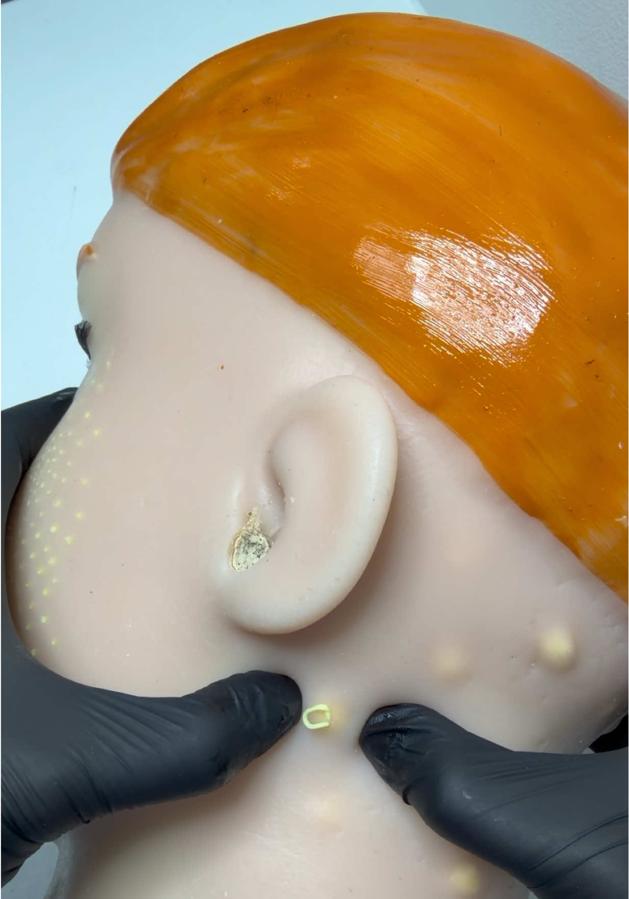 My Mannequin Asked for a Spa Day… Sorry in Advance 😂 #pimplepopping #acne #acneskincare #skincare #skin 