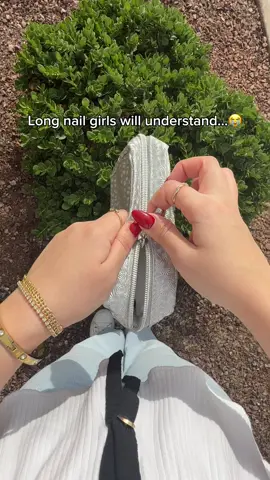 So easy now 😭 #jewelry #bracelet #tool #jewelrytool #claspie 