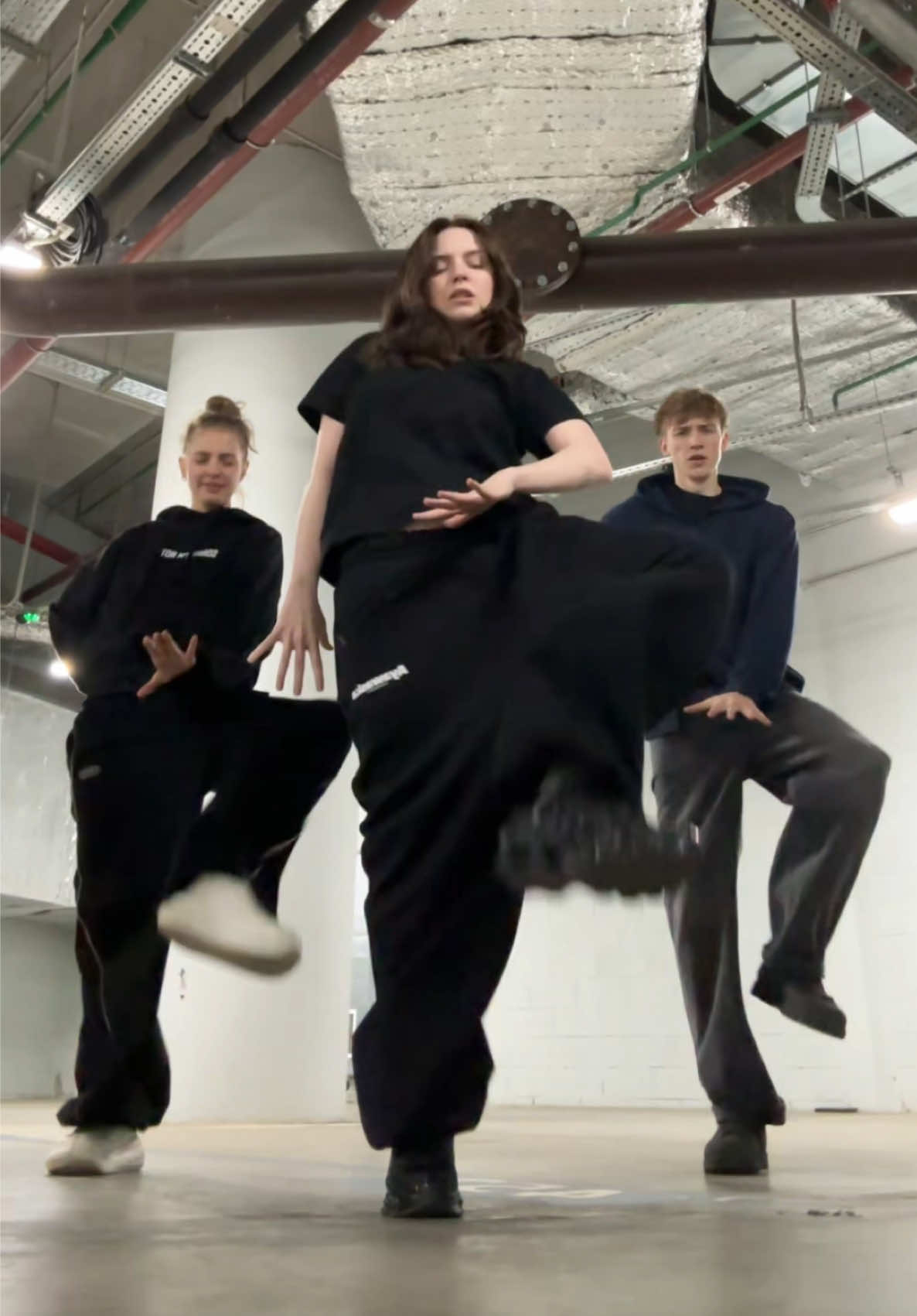 @rukopáska @тгк: Махасап говорит🤾🏻  dc @James 