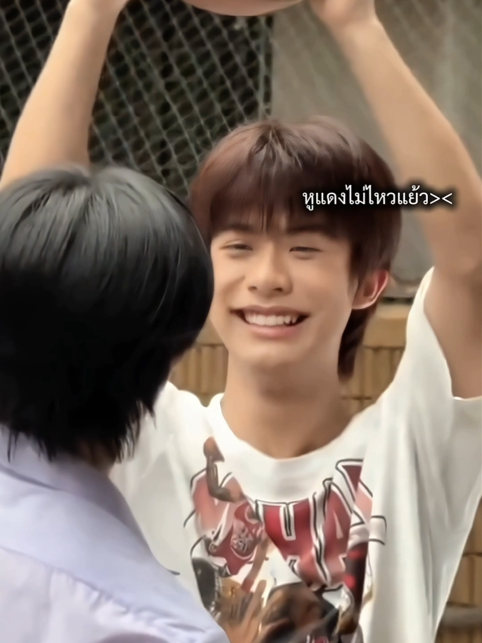 ขนาดโญฮวันยังแพ้สายตาน้องจั๋ง หมาเด็กชอบพี่คนสวยนี่🐶😻 #เพื่อนกี่โมง_ponchet #kimyohwan #JUNGT 