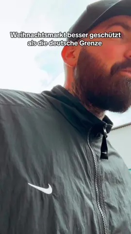 Traurig, dass unsere Feste immer mehr gesichert werden müssen. Wann wurde Freude eigentlich zum Risiko?  #Weihnachtsmarkt #fyp#Gesellschaft #realtalk #politik 