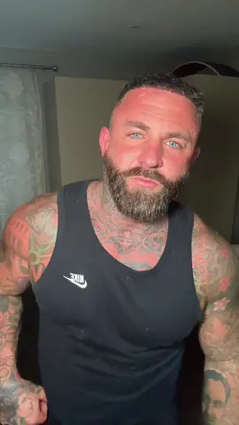 had to buzz cut real quick #barber #haircut #dad #dadsoftiktok 