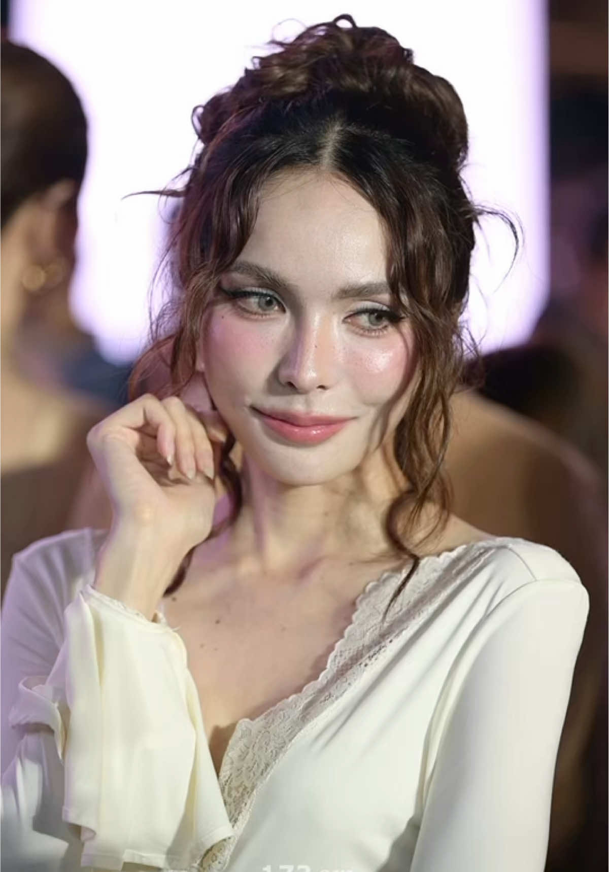 ท่ามกลางผู้คนมากมายเธอสวยที่สุด @Charlotte A. #ชาล็อตออสติน #CharlotteAustin #ชาล็อต #charlotte #CHARLOTTExEFW2025 