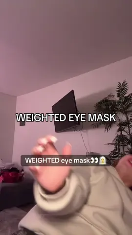 this is NOIIIICEEE💆‍♀️ @Kitsch LLC #tiktokshopcreatorpicks#tiktokshopblackfriday #weightedeyemask #kitsch #satineyemask  