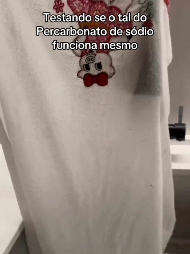 Dê uma olhada em Percarbonato 1kg Alto Poder de Limpeza limpa roupas brancas e coloridas #percabonato #roupaslimpas #limpeza #achadosshopee #shopee