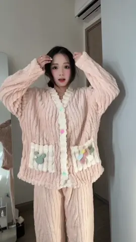 Vừa xinh vừa ấm lunnn❤️ #xuhuong #aoxinh #thoitrang #myoutfit #affiliatemarketing 