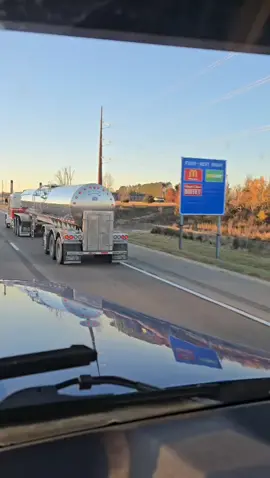 #fyp #foryoupage #pete #finnesgardtrucking #milkman 