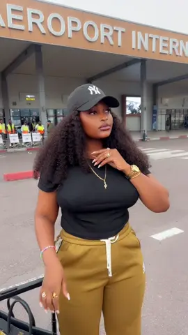 @Pueta ba taille @Pueta ba taille #pourtoi #abonnements #tiktokcongolaise🇨🇩🇨🇩🇨🇩 #visibilitesurtiktok #flypシ🤗❤️🙏 