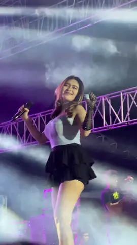 uwenakk😝😍😍 @Ekajungs #ekajungs #lalunamusic #ojingdemak #inpoorkesjepara #orkesjepara 