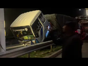 #កូនអ្នកតាកែវ #ធីមក្មេងតូច007🚛🚛 #អាតូចនិងដឹងមកពីណារទេវាសុំចូលធីម✌️😁dty🤣😂 ពោសាត់មេៗបើកបរប្រុងប្រយ័ត្នទាំងអស់គ្នាមេៗគ្នាអ្នកណាចង់ជួបទេ🚛😞😞🚛🚛