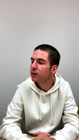 🎷 JAZZ SOUS LES NOYERS - 2ème édition 🎶 📅 Samedi 15 novembre 2025 🕑 De 14h à 20h 📍 Salle des fêtes de Montagne (38) 🎺 Concerts gratuits & buvette sur place ! Pour cette nouvelle édition, l’équipe de La Dynamo avec la participation de Chris vous donne rendez-vous pour un après-midi musical placé sous le signe du jazz 🎼 dans une ambiance chaleureuse et ouverte à tous. Et petite fierté 💥 : c’est notre stagiaire Loris qui a réalisé sa toute première interview avec Chris, l’un des organisateurs 🎤👏 Un bel échange à retrouver très bientôt sur l’appli RSG Actu 📲 👉 Plus d’infos : www.evs-ladynamo.fr Votre média a besoin de vous ! Soutenez RSG pour que l’aventure continue avec vous. Faites un don à partir de 2 €, car il n’existe pas de petits dons : https://www.helloasso.com/associations/radio-sud-gresivaudan/formulaires/2 Téléchargez notre appli RSG Actu pour ne rien manquer des infos locales ! • Android : https://play.google.com/store/apps/details • iOS : https://app.rsgactu.com/feed (pensez à l’enregistrer sur votre écran d’accueil !) #actulocale #rsgactu #jazzsouslesnoyers #concert #sudgresivaudan     