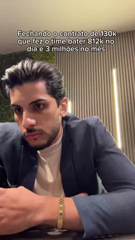 Fechar contrato de 130 mil não é sorte, é conduzir uma conversa com técnica, com método, com domínio. Quando a mesa vira e o cliente entende que precisa mais de você do que você dele, é porque você dominou o jogo da venda consultiva. Não foi “um bom papo”, foi estratégia, leitura de cenário e controle emocional. Esse fechamento fez o time bater 812 mil em um único dia e 3 milhões no mês, mas o número é só o reflexo do processo. E se hoje já estamos nesse nível, imagina o que vem pela frente. Isso aqui é só o começo. 🚀  #vendas #comercial #highticket #mentoria