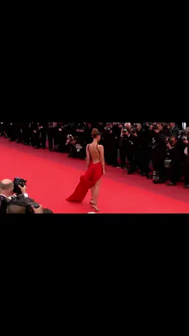 🅰️♦️. #bellahadid #seo_om 