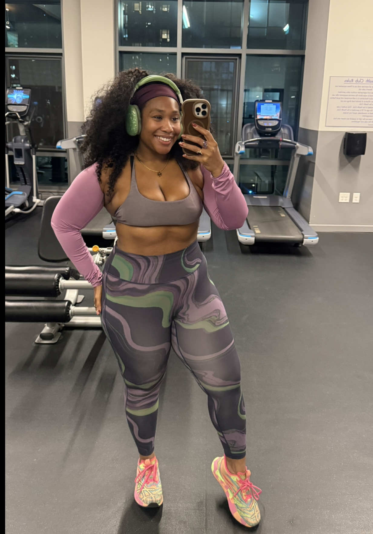 Making a workout as fun as possible is my specialty! #irun #gymgirlies #balancedlifestyle 