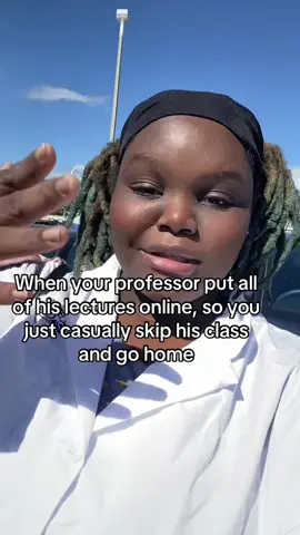 He literally said he  doesn’t check attendance and dgaf😭😭😭😭😭😭