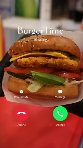 🍔 Sigur i-ai încercat pe toți trei, dar recunoaște… unul dintre ei ți-a rămas la inimioară!  😏 CrispyBurger, FreshBurger sau Chicken Kids Burger?  Scrie-ne în comentarii care e preferatul tău și de ce — vrem să știm cine câștigă bătălia Crispy Burgers! #burgertime #crispyburger #burger #crispy #franciza     