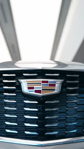 ⁨	زوروا ‏وكالة كاديلاك و استمتعوا بتجربة قيادة الـ XT5  او تواصلوا معاهم لتحديد موعد لتجربتها من مكانكم  ‪@cadillac 