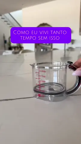 Seus problemas de medição acabaram! 🤯 O Copo Medidor Ajustável da Shopee é a inovação que faltava na sua cozinha! Mede tudo com precisão e é resistente a altas temperaturas. Garanta já o seu! #medidor 