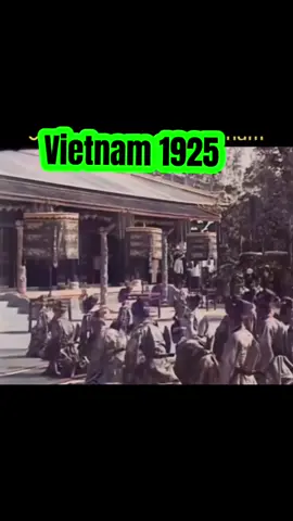 Xã hội Việt Nam năm 1925 trông như thế nào? . Đây là thước phim quay lại lễ tổ chức sinh nhật cho vua Khải Định . Lần sinh nhật cuối cùng của ông #lichsuvietnam #LearnOnTikTok #xuhuong #vietnam 