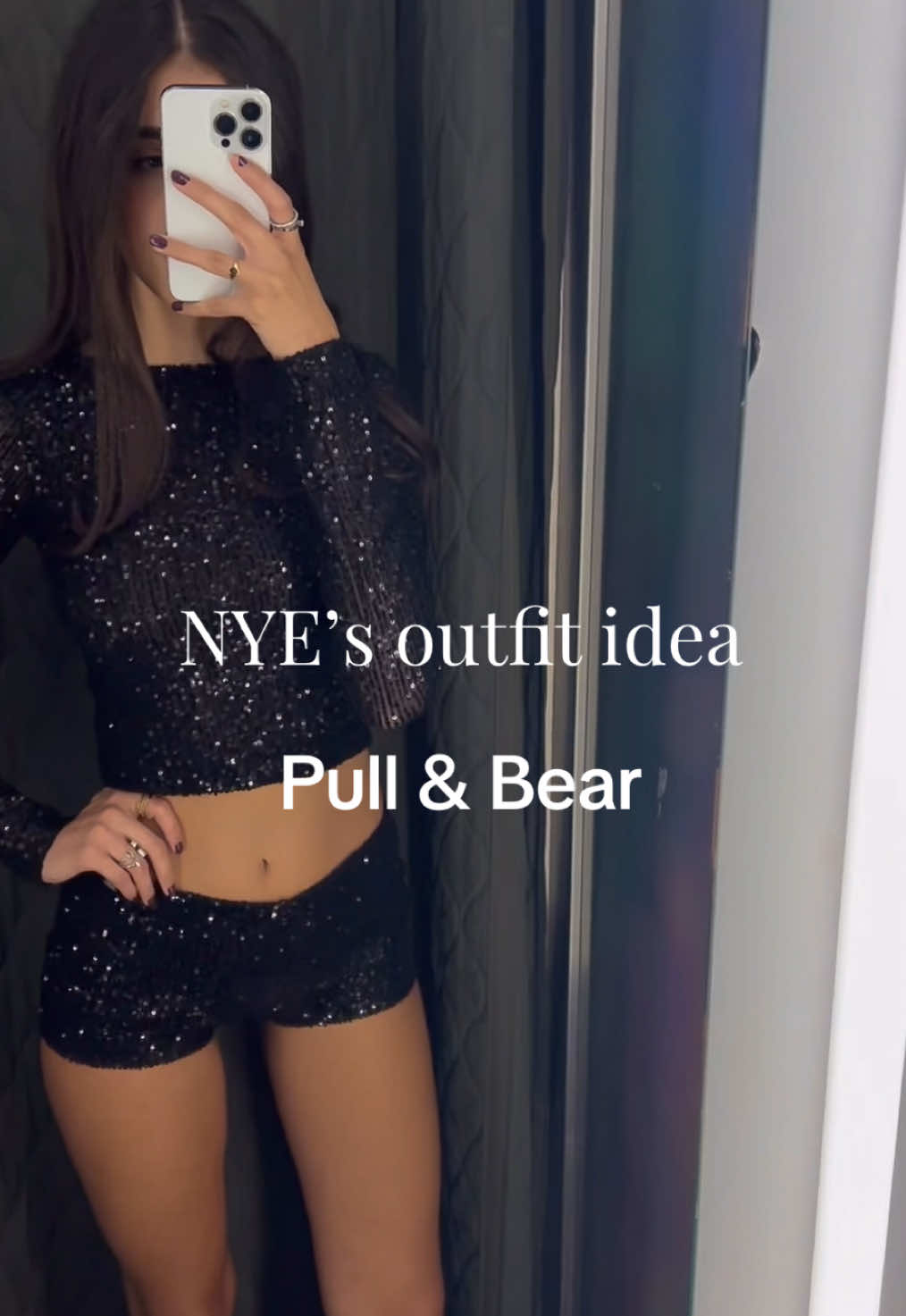 We start the sparkles season 🥹✨ @Pull&Bear #pullandbearcommunity #sparklingoutfit #outfit #nyeoutfitideas #fyp 