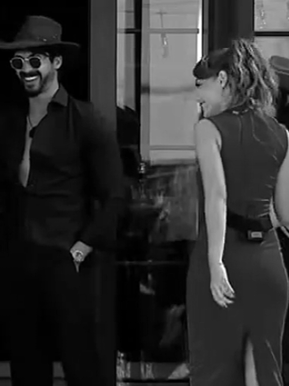 هههههه تحس الأغنيه لايقه عليهم #قسمه_ونصيب٤ #qesmawnaseeb #laraseblini #لؤي #douaaasmar 