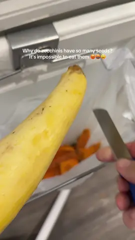 #asmr #chef #newkitchen #asmrvideotiktok #peeling 