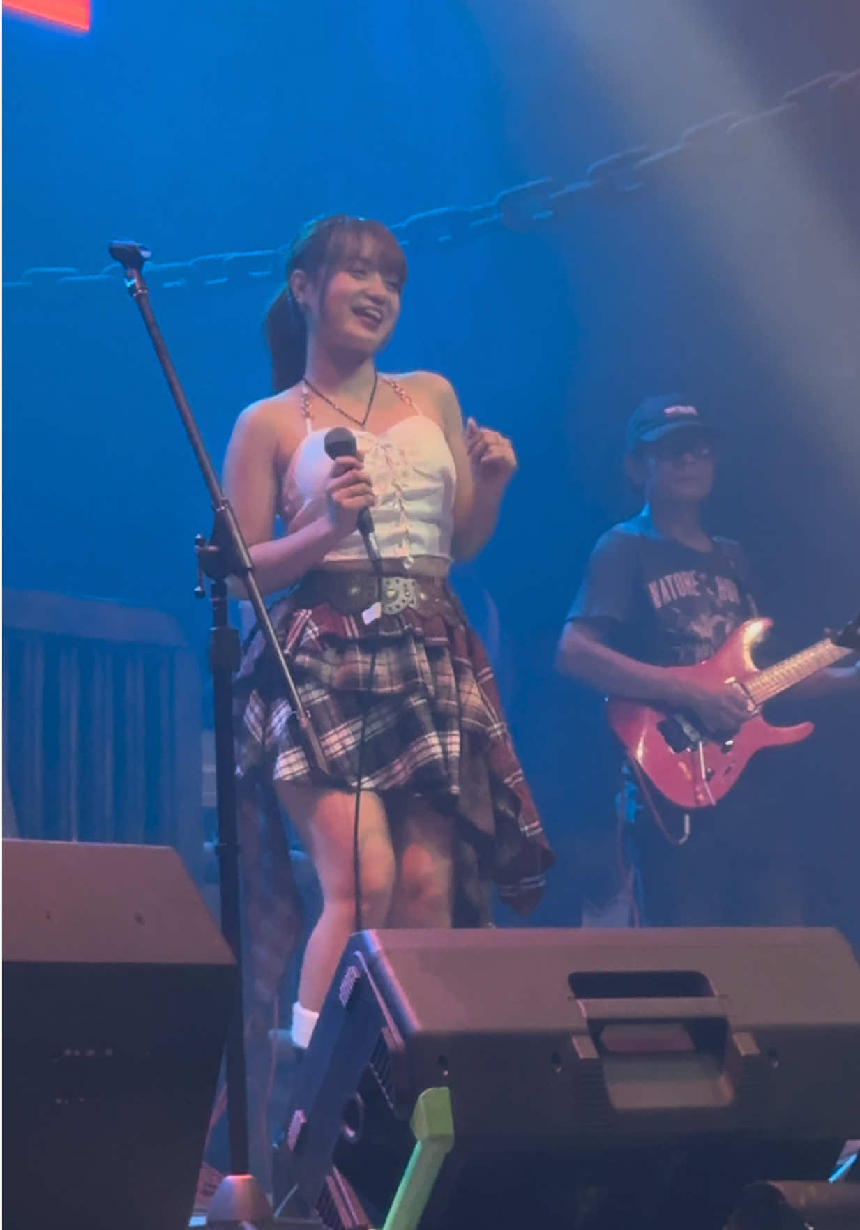 အရမ်းချစ်တက်တဲ့လူတွေဆိုဒီသီချင်းကိုသိတယ်ဟိတ်🤭မန့်ထဲမှာဖြေသွားပေးနော်💓#ဟန်ဇာ #မူရင်းကိုcrdပေးပါတယ် #fyp 