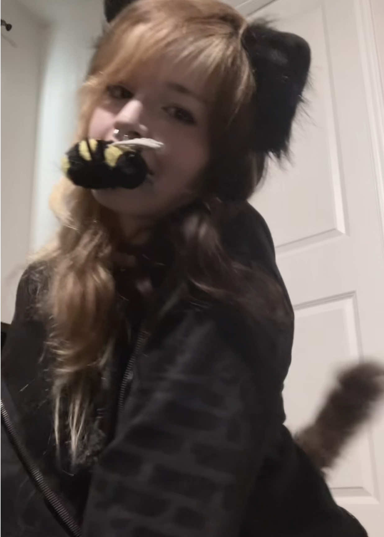 kisses for my tummy >.< #puppygirl #puppypilled #emo #scene #kemonomimi 