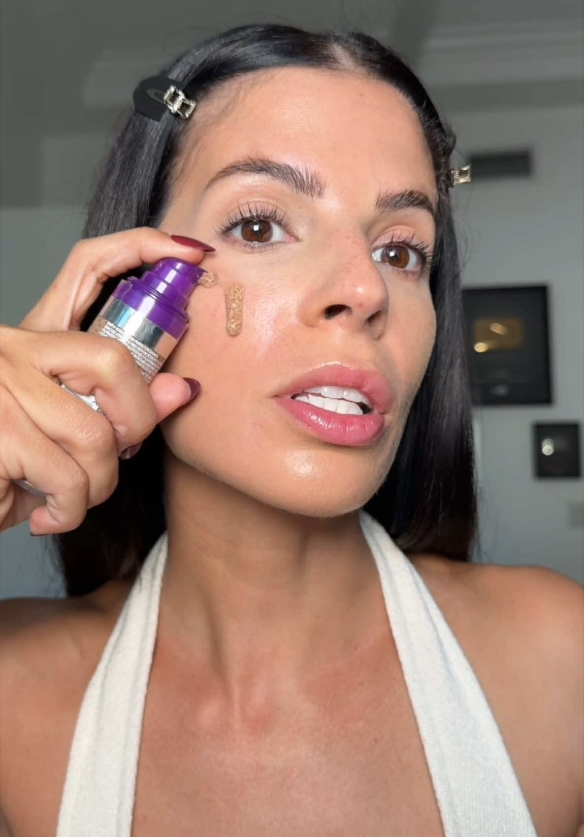 My skin has never looked better using the @COVERGIRL Simply Ageless Skin Prefector Essence 💦 #SkinPerfectorEssence #COVERGIRLPartner #EasyBreezyBeautiful #COVERGIRL #ad 