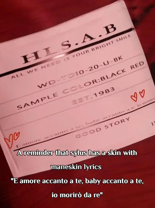 he's Italian for sure #loveanddeepspace #sylus #fyp #måneskin #foryou 