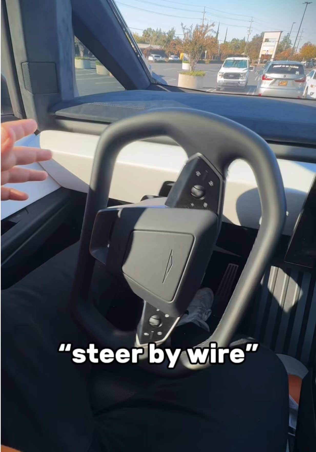 Just one issue after another at this point 🤦🏻‍♂️  • #tesla #fail #car #technology #glitch 