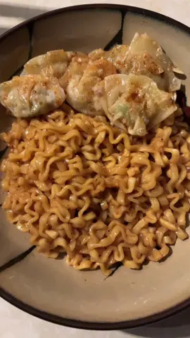 Best ramen 🍜😋😍 #ramen #buldakramen #buldak #ramennoodles #dumplings #yummy #yummyfood #food 