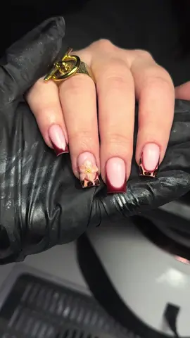 Je suis fan ✨✨🤗 @subliime.nails #pourtoi #ongle #nailart #fyp 